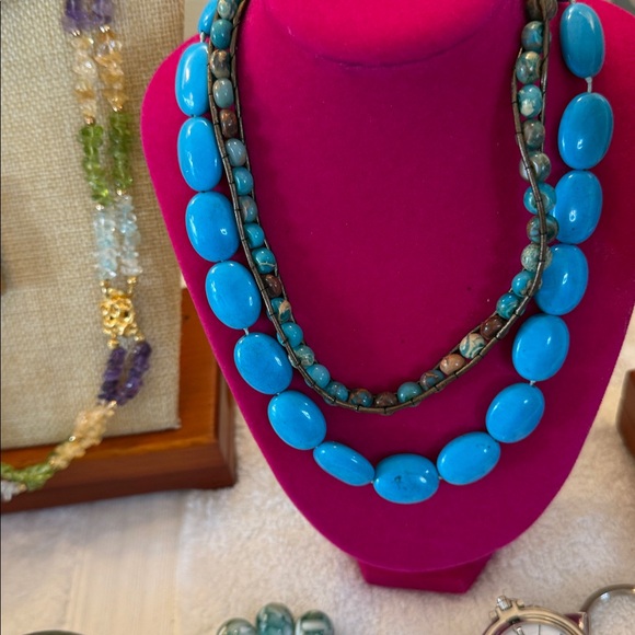 Come dig with me. Unlisted gorgeousness in every price range. - Picture 11 of 17